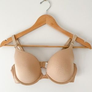 Calvin Klein  // T-shirt Bra in Beige